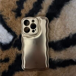 iPhone 15 Pro miniLuxurious Gold Cell Phone Case